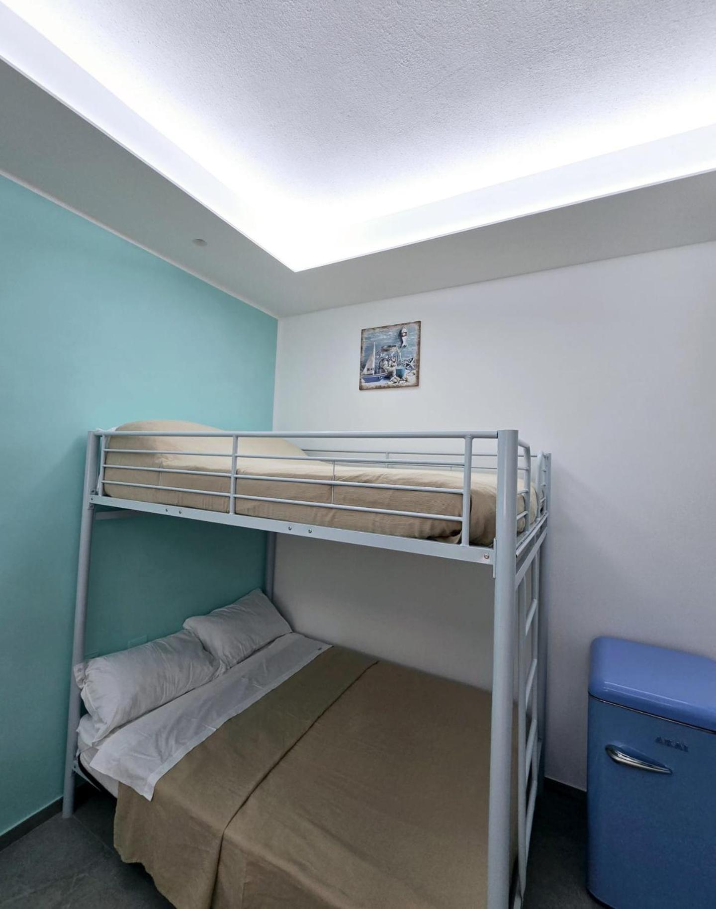 Aquamarina Rooms ポルト・チェザーレオ エクステリア 写真